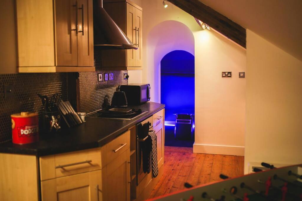 Games And Movies Lounge 7 Bed City Centre Apartment Newcastle upon Tyne Luaran gambar