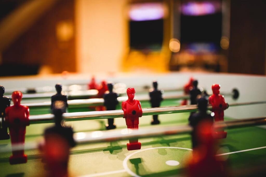Games And Movies Lounge 7 Bed City Centre Apartment Newcastle upon Tyne Luaran gambar