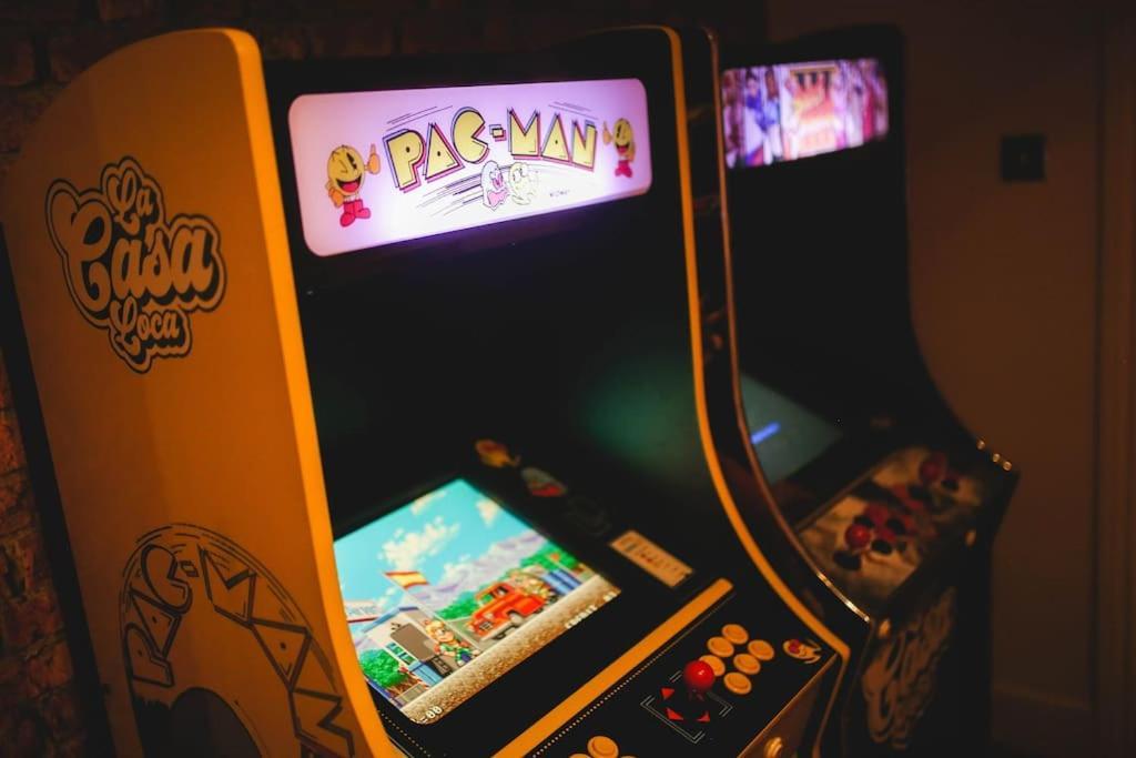 Games And Movies Lounge 7 Bed City Centre Apartment Newcastle upon Tyne Luaran gambar